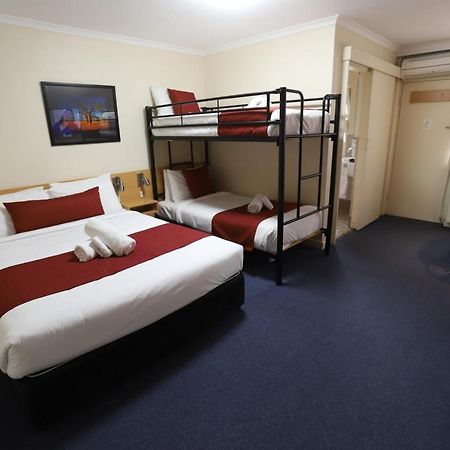 Townhouse Motel Cowra Exterior foto