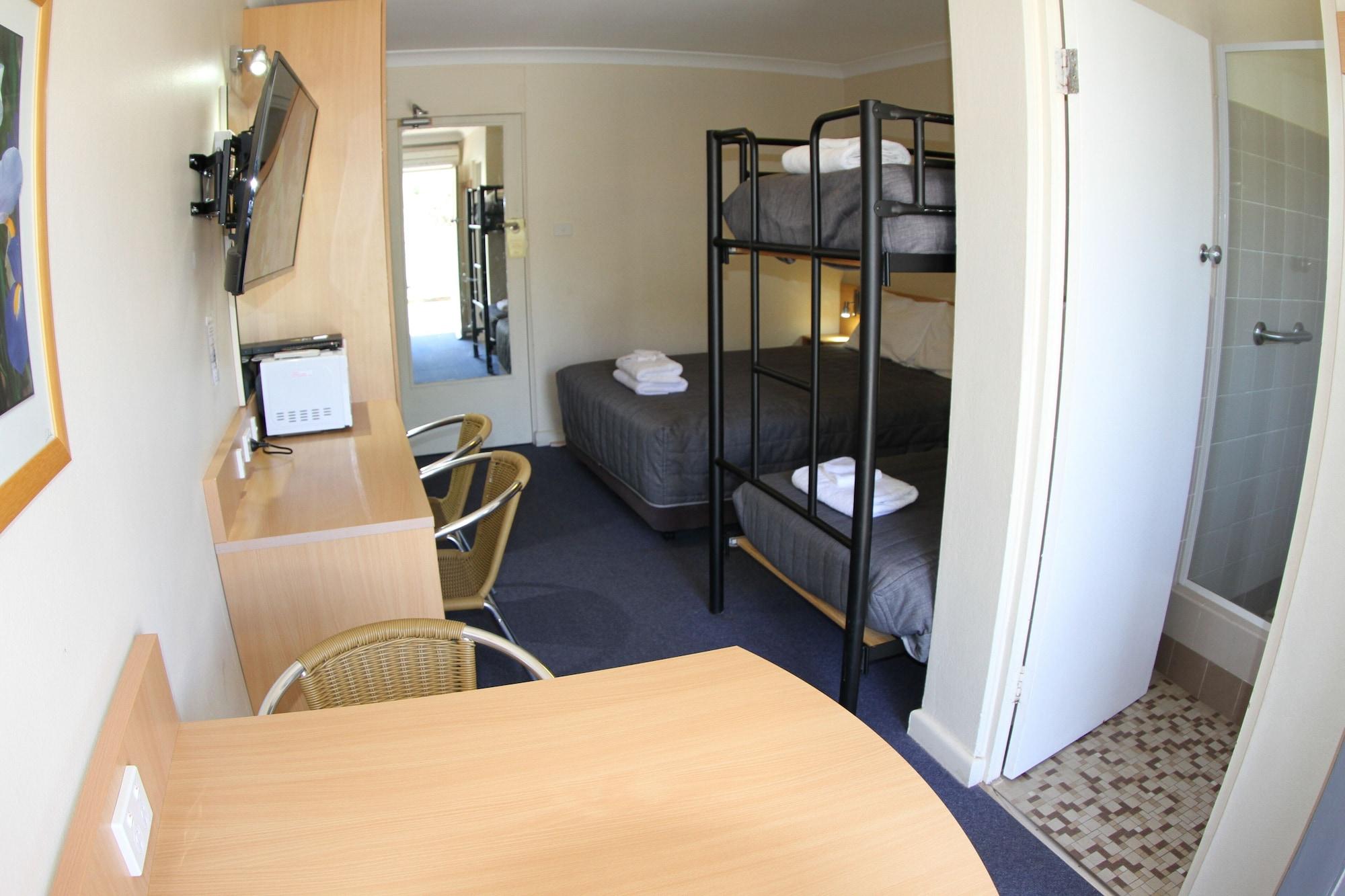 Townhouse Motel Cowra Exterior foto
